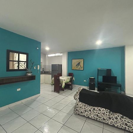 Departamentos De 2 Y 3 Habitaciones En El Centro De Manta Esterno foto