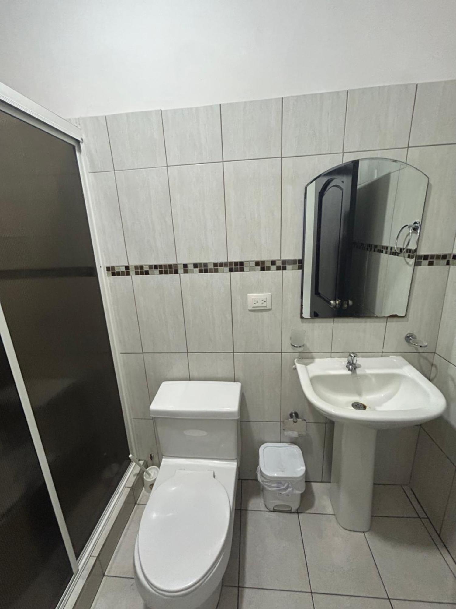 Departamentos De 2 Y 3 Habitaciones En El Centro De Manta Esterno foto