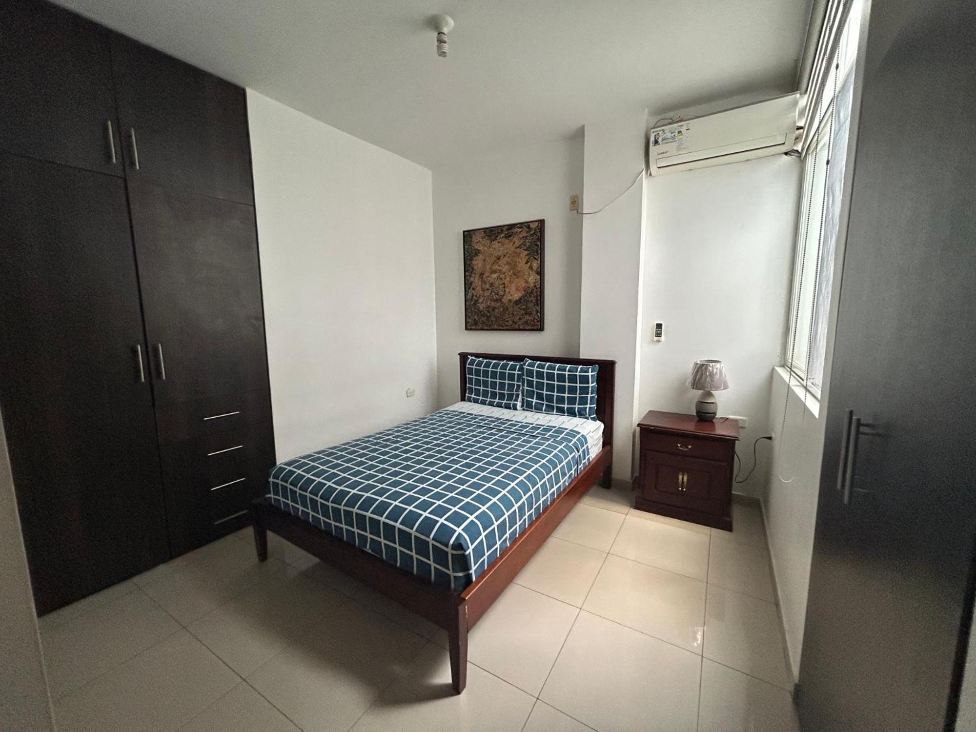 Departamentos De 2 Y 3 Habitaciones En El Centro De Manta Esterno foto
