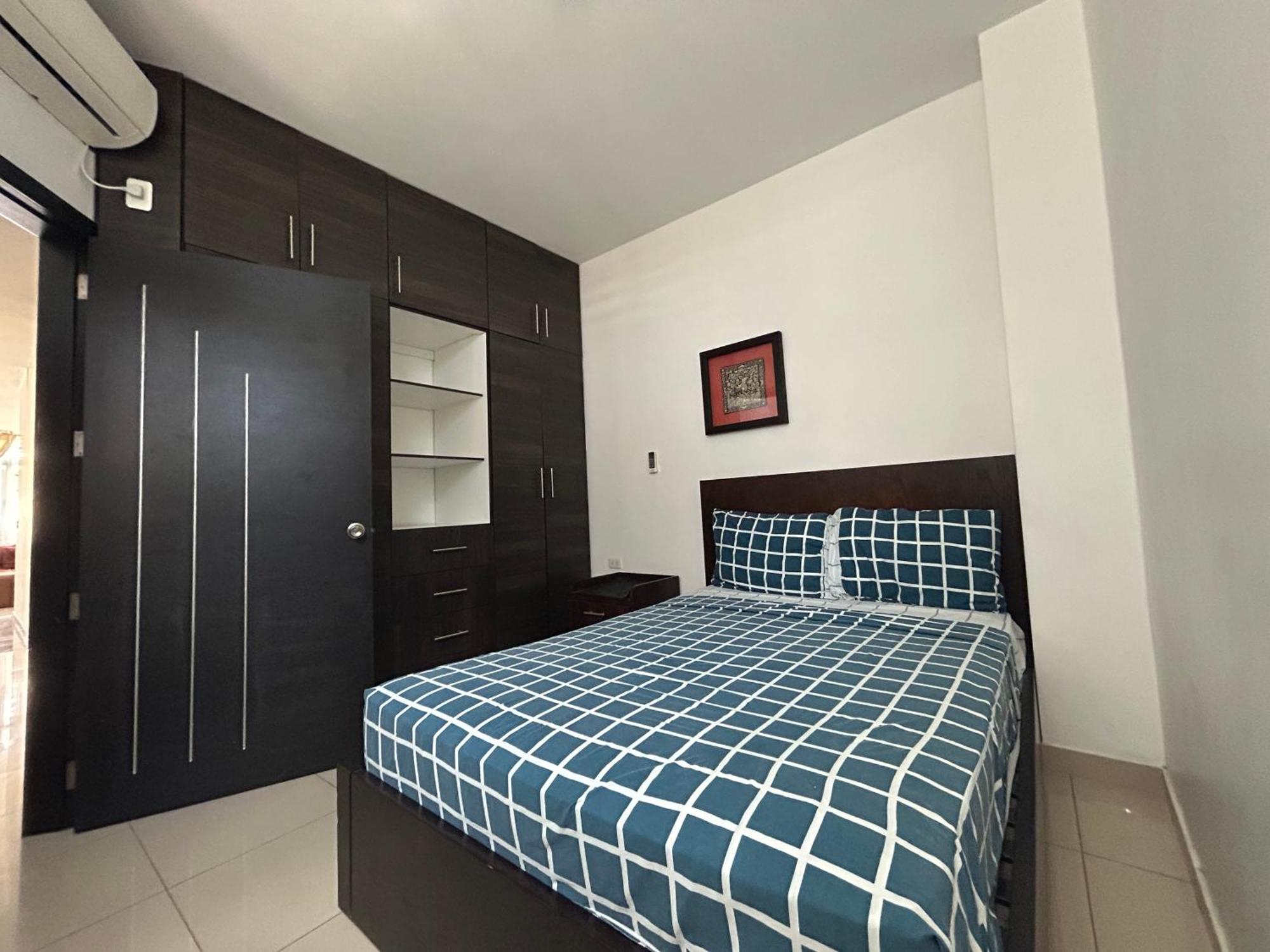 Departamentos De 2 Y 3 Habitaciones En El Centro De Manta Esterno foto